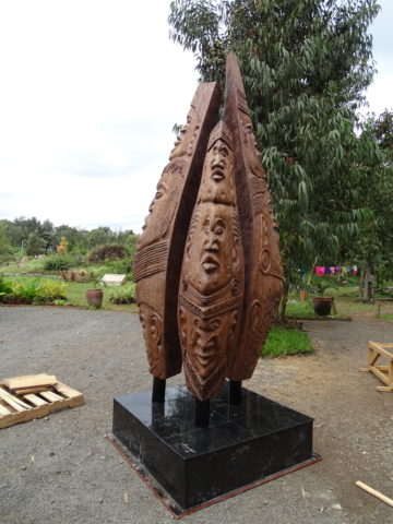 Shoulders of vision and hope Sculpture: Wood 320 x 121 cm (H x W) 467 Kgs, Weight Style: Semi abstract Theme: Cultural african sculpture art by Kenyan artist based in Nairobi.